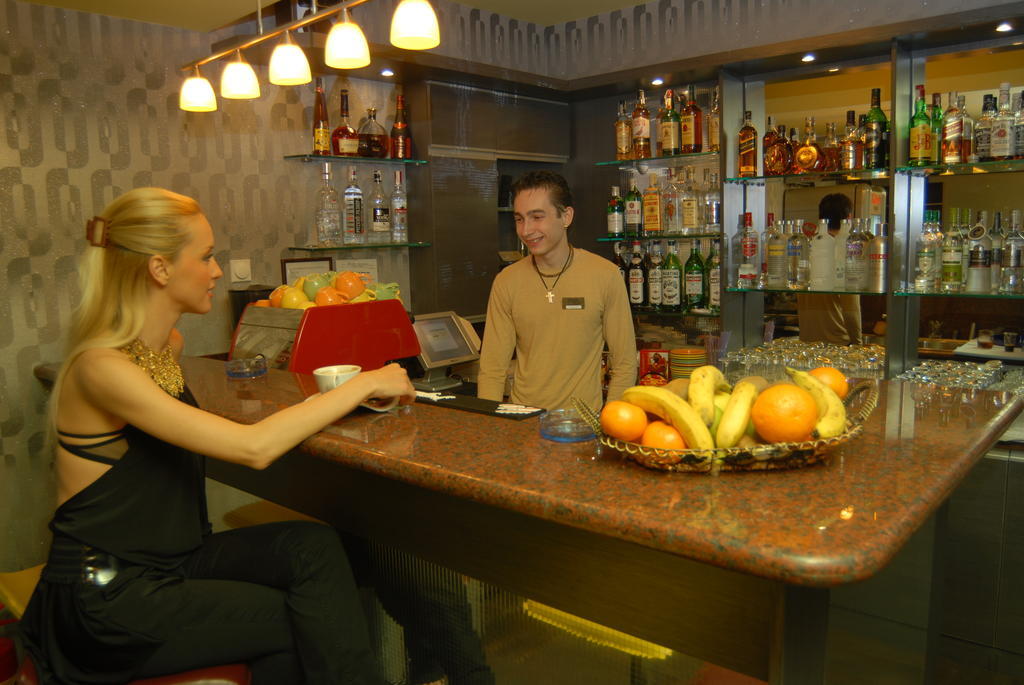 Hotel Unikat ヴェリングラード エクステリア 写真